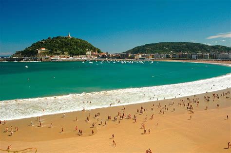 playa nudista san sebastian|Las 5 mejores playas nudistas de Gipuzkoa 